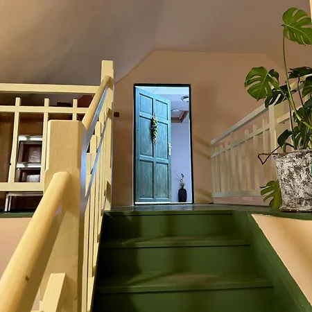 Prvorepublikovy Dum Se Zahradou *